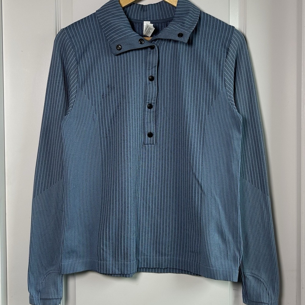 Athleta Steel Blue Ribbed Stripe Snap Collar Henley Pullover Top Gorpcore Style